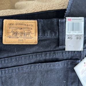 Levi Signature Relaxed Fit 40x30 NWT black jeans